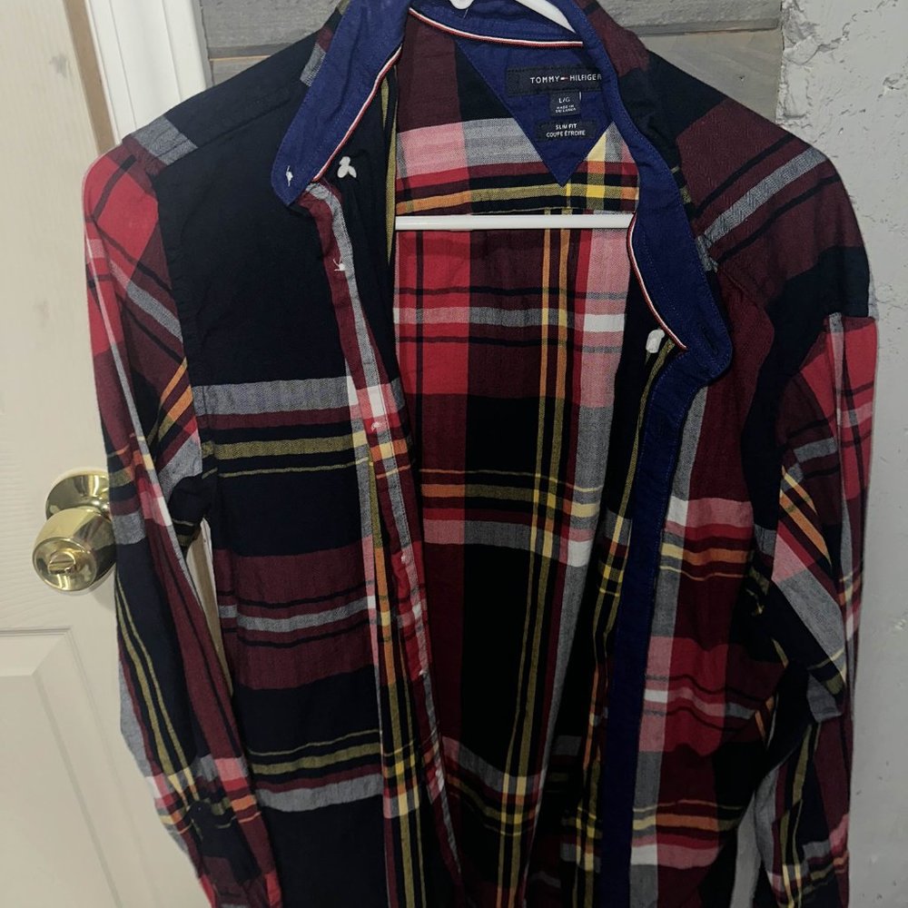 Tommy Hilfiger Button Shirt (LARGE)